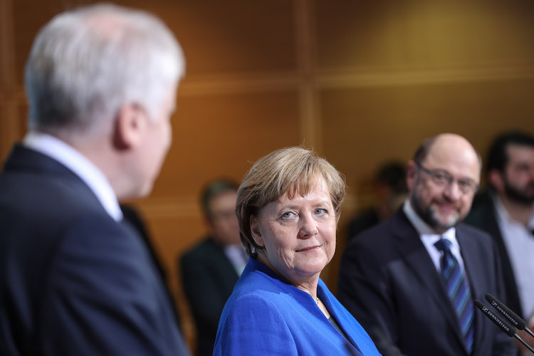 Успех Меркель, Мюллер и Бэннон, «Свобода в мире-2018», Facebook и СМИ